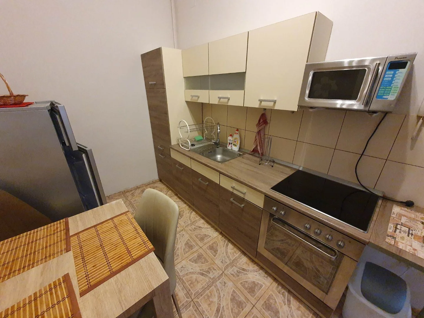 Kiadó tégla lakás Pécsen - Kép 8