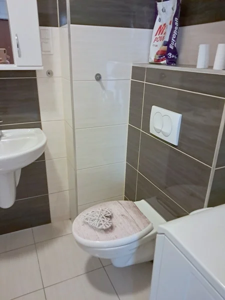 Kiadó tégla lakás Budapest 14. ker.en - Kép 9