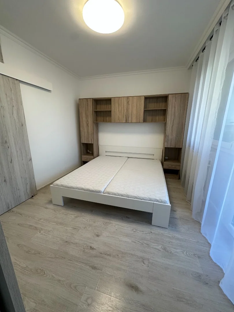 Kiadó panel lakás Debrecenben - Kép 8