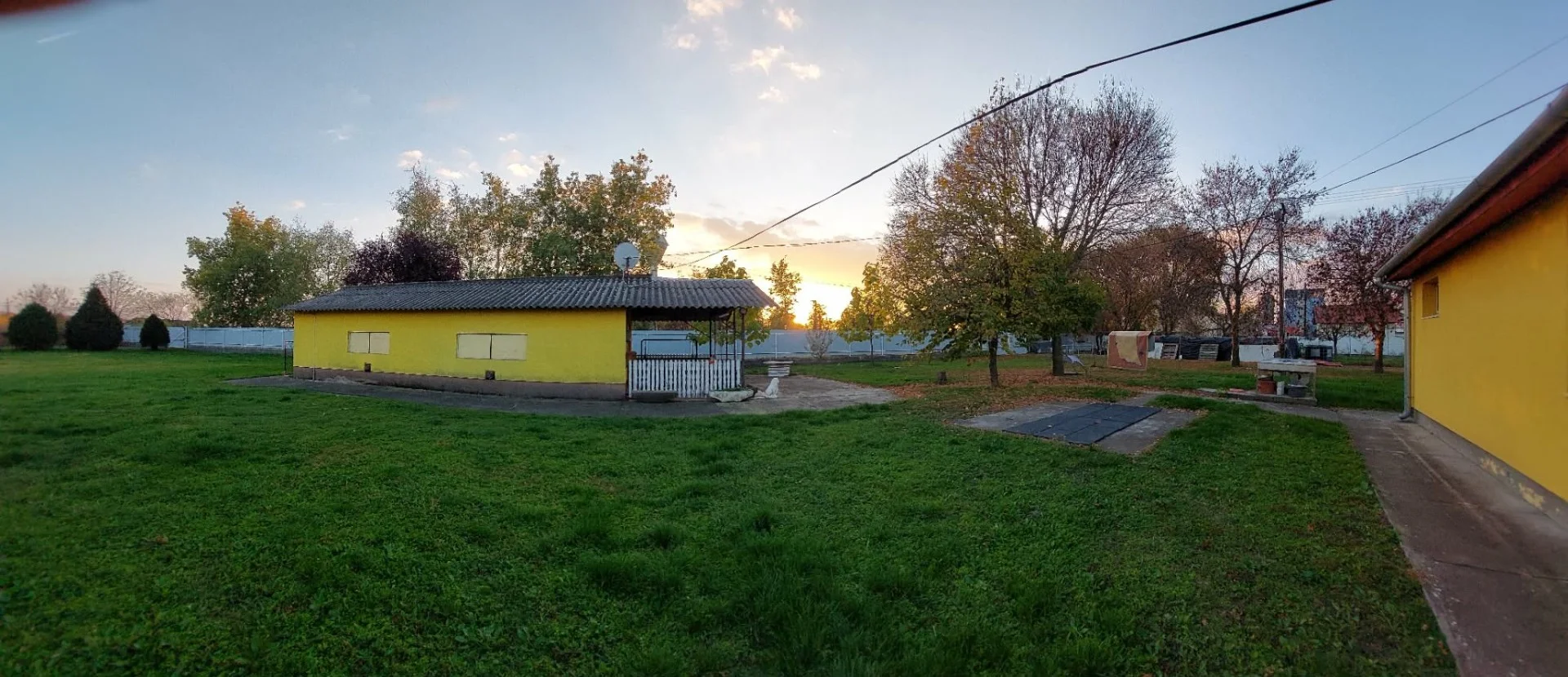 Eladó családi ház Újszászon - Kép 3