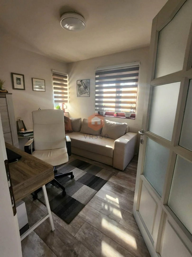 Eladó családi ház Pécsen - Kép 7