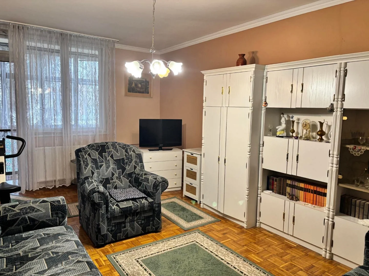 Eladó tégla lakás Tatabányán