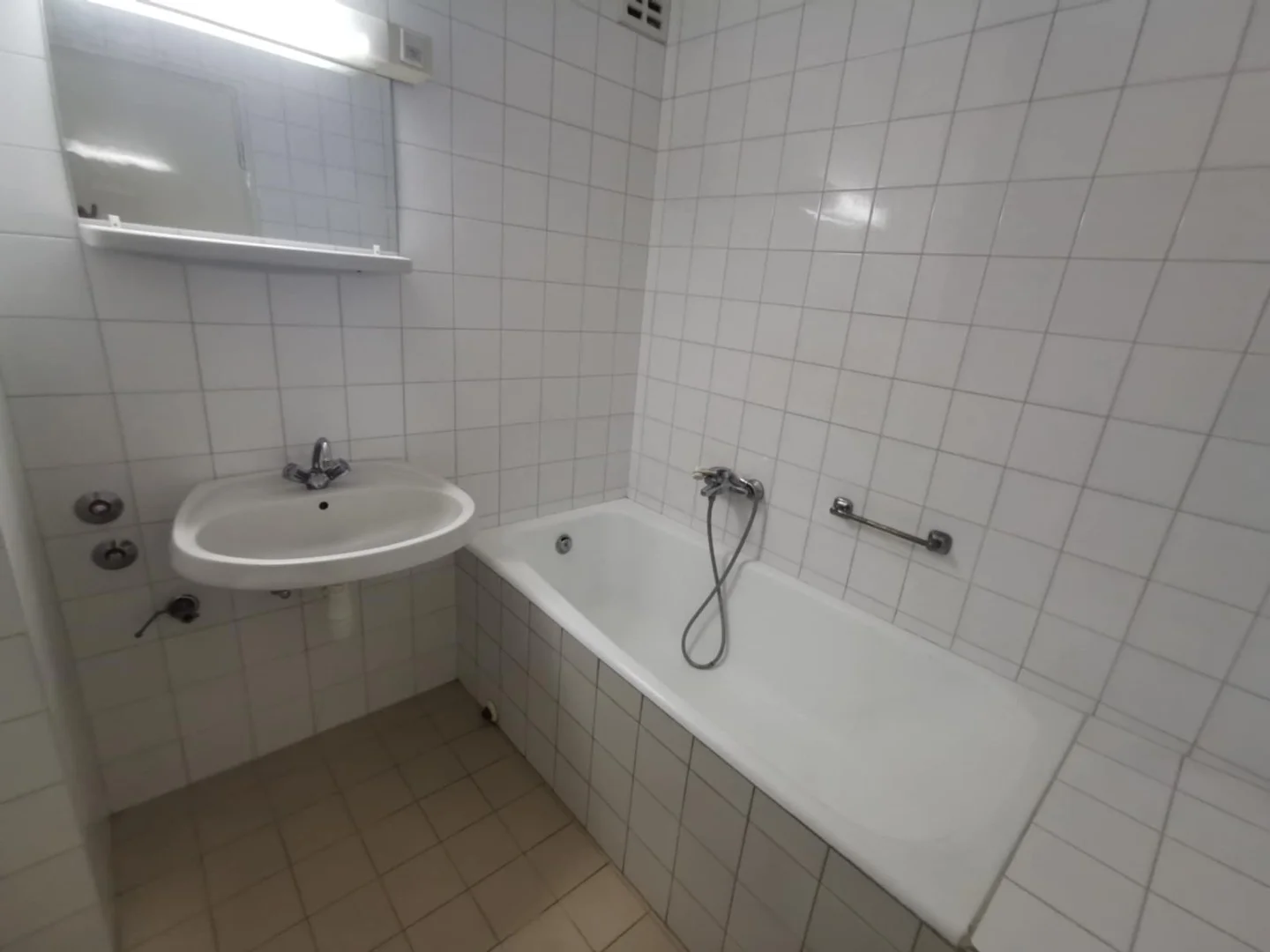 Eladó tégla lakás Pécsen - Kép 14