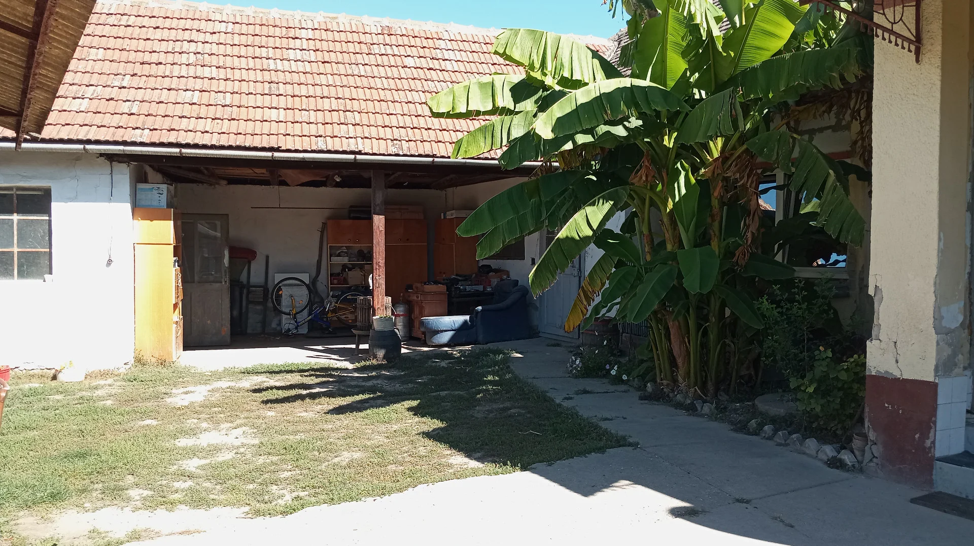 Eladó családi ház Dávodon - Kép 11