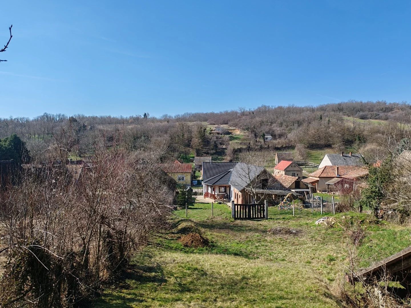 Eladó családi ház Helesfan - Kép 11