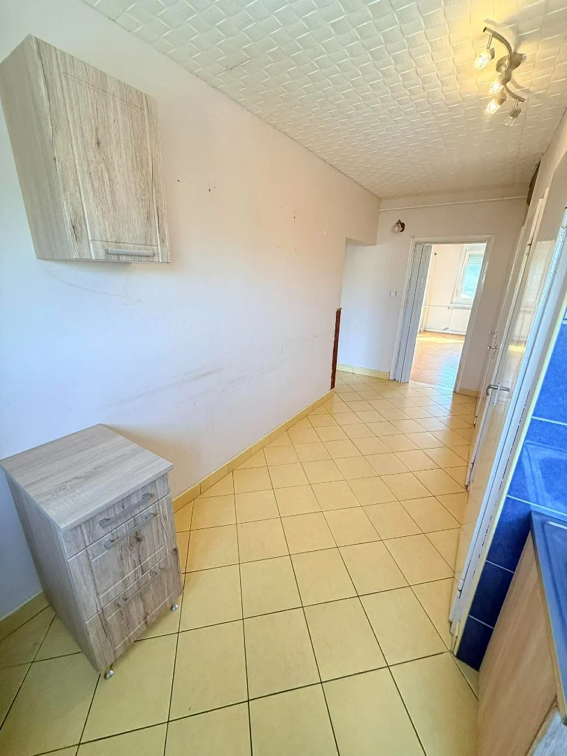 Eladó panel lakás Kazincbarcikan - Kép 12