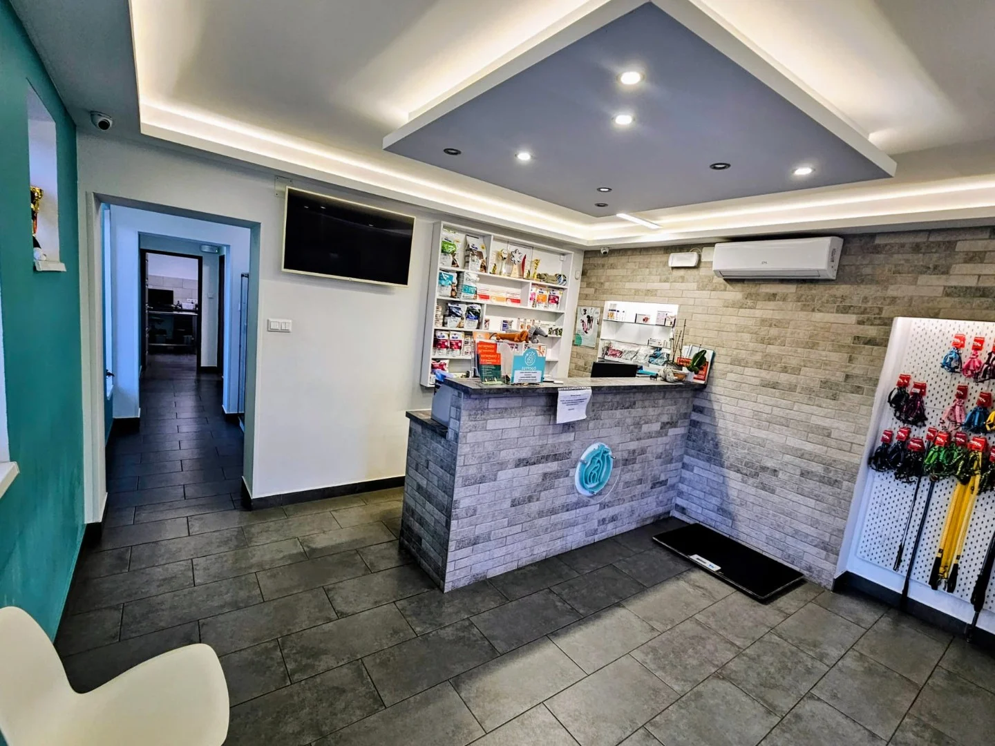 Eladó üzlet iroda / üzlet / kereskedelmi / szolgáltató Gödöllőn - Kép 2