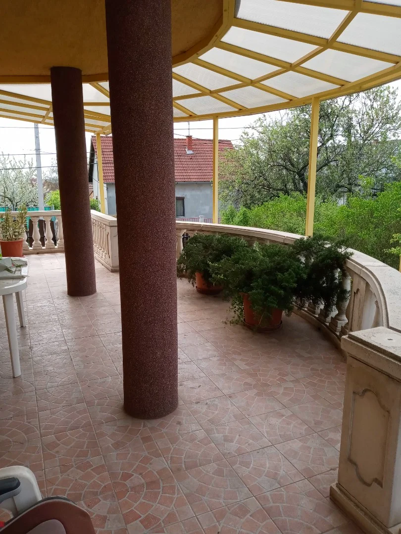 Eladó családi ház Érden - Kép 5