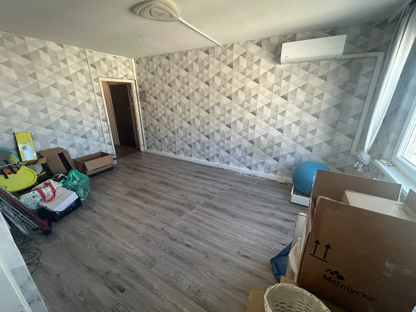 Eladó panel lakás Debrecenben - Kép 3