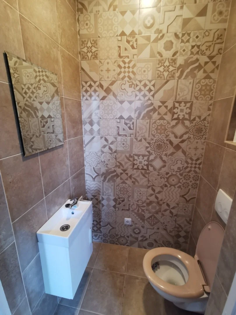 Kiadó tégla lakás Tatan - Kép 5