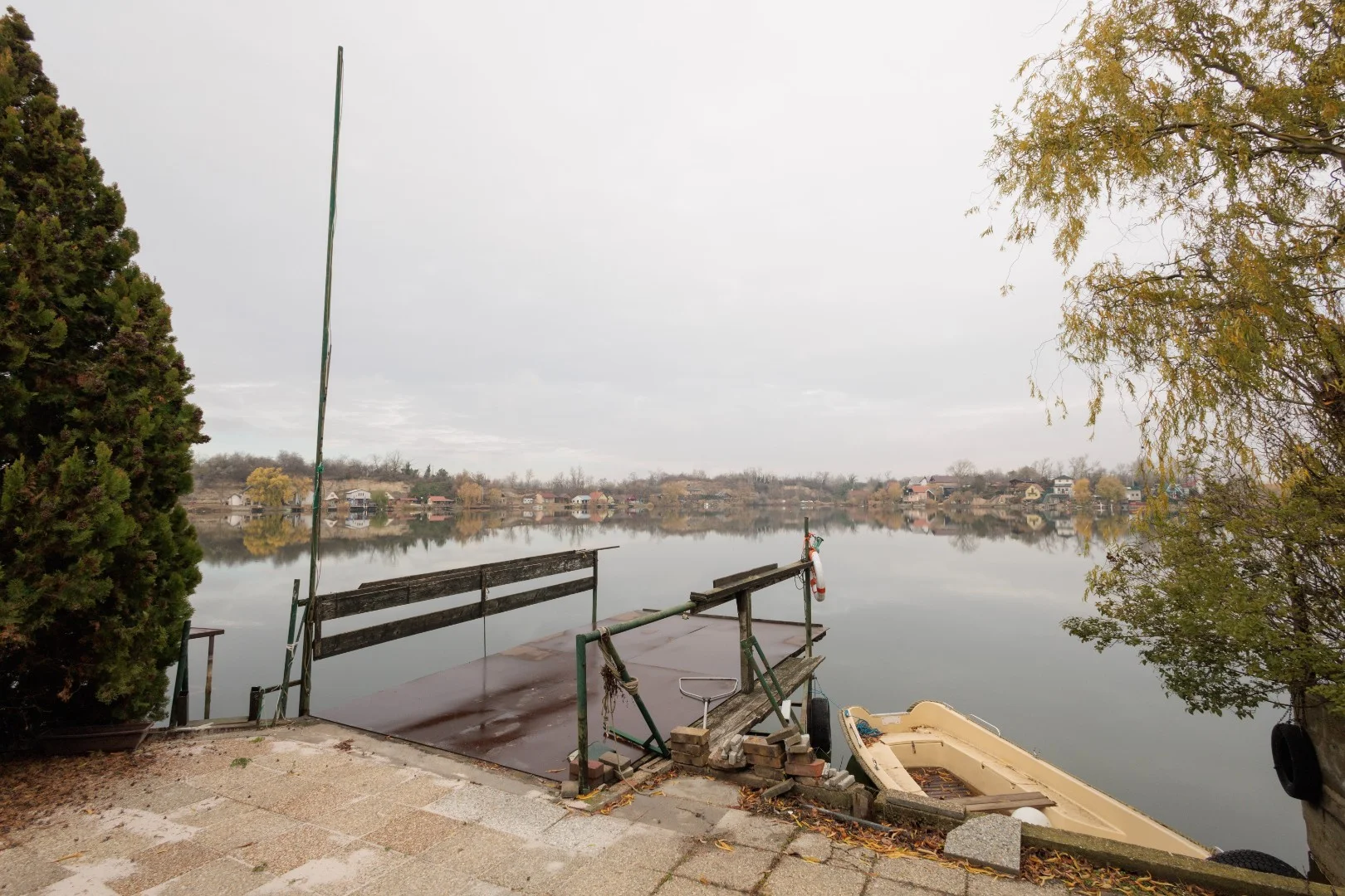 Eladó önálló nyaraló nyaraló / üdülő Szigetszentmiklóson - Kép 3