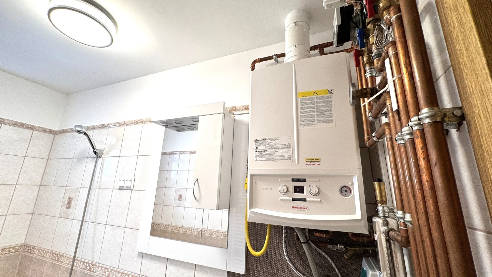 Eladó családi ház Nyíregyházán - Kép 19