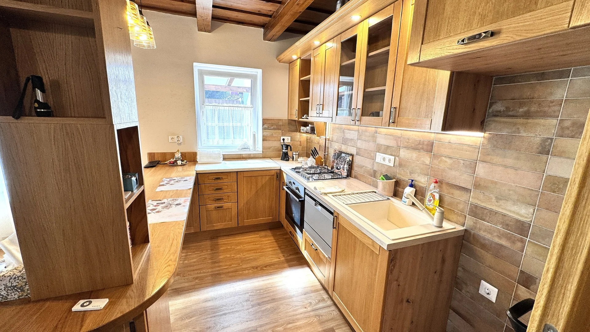 Eladó családi ház Nyíregyházán - Kép 2