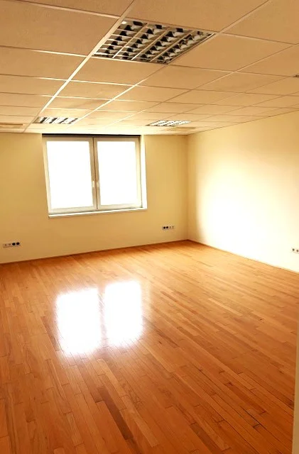 Eladó telephely ipari / raktár Várpalotan - Kép 13