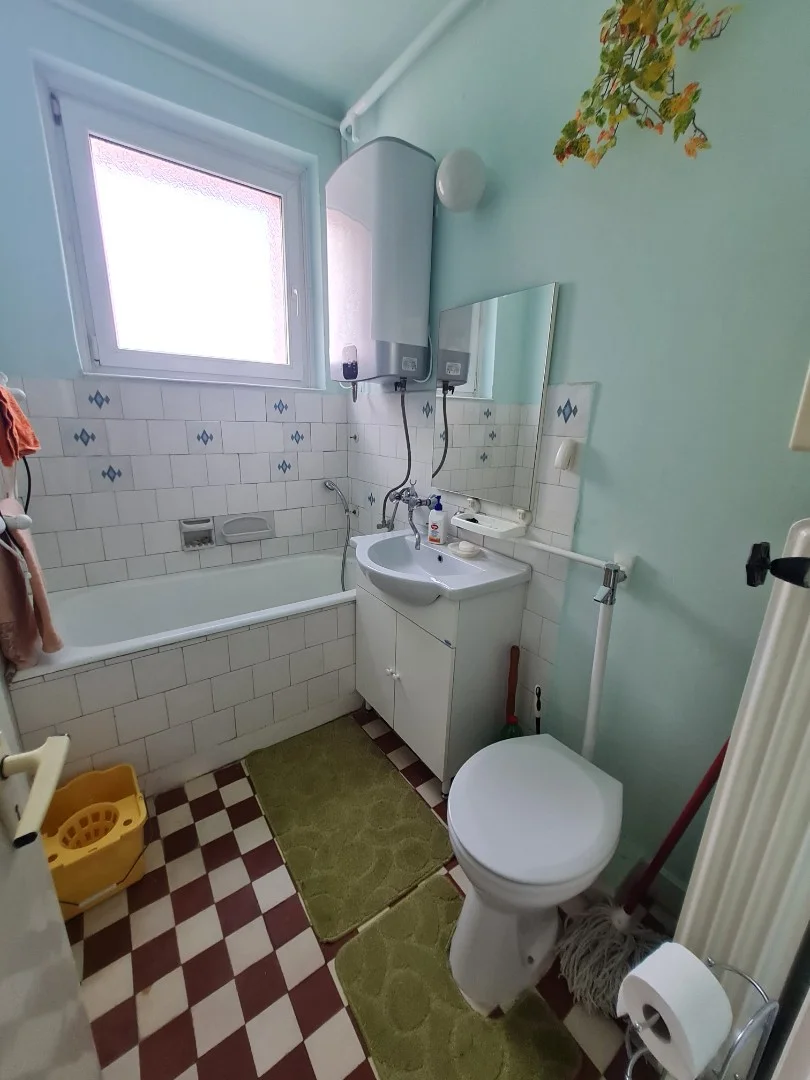 Eladó tégla lakás Székesfehérváron - Kép 14