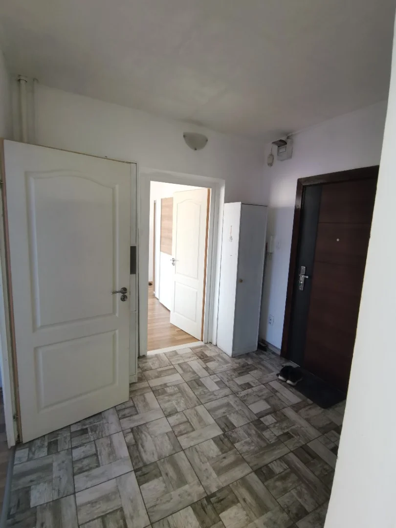 Eladó panel lakás Nyíregyházán - Kép 6