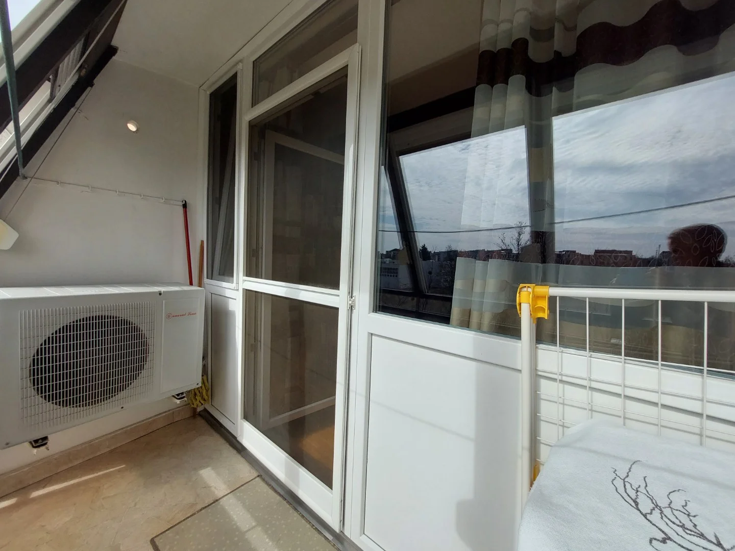 Eladó panel lakás Pécsen - Kép 18