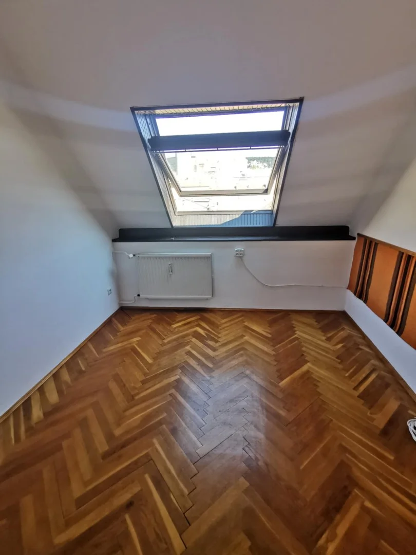 Eladó tégla lakás Pécsen - Kép 13