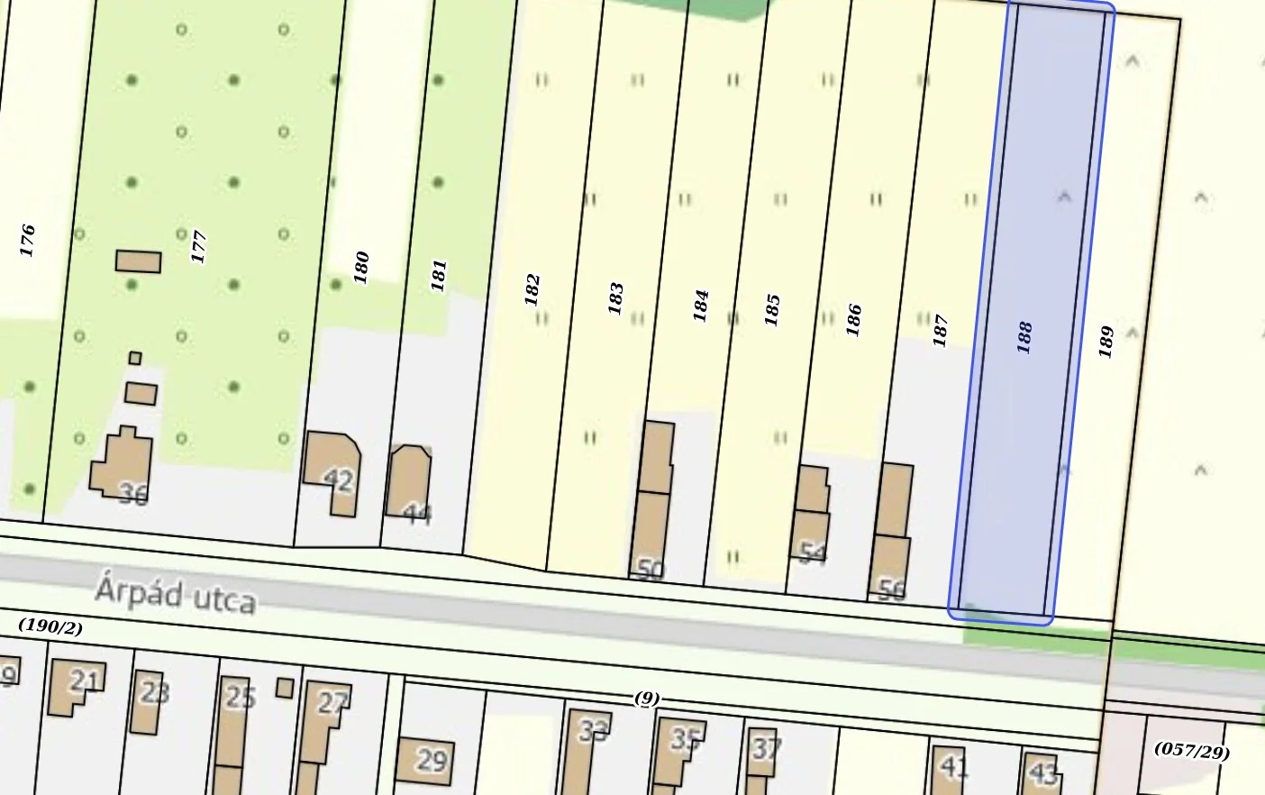 Eladó építési telek Köcsken