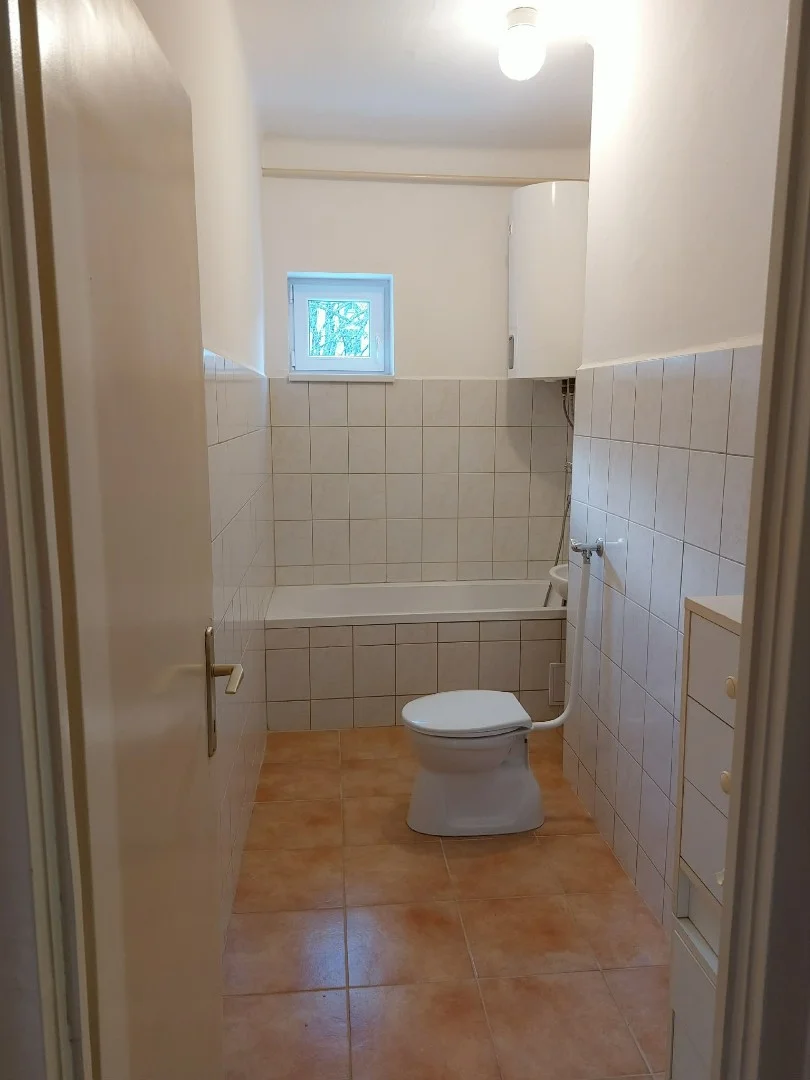 Eladó tégla lakás Pécsen - Kép 4