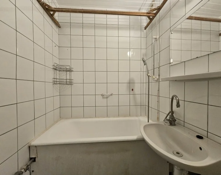 Eladó panel lakás Pécsen - Kép 8