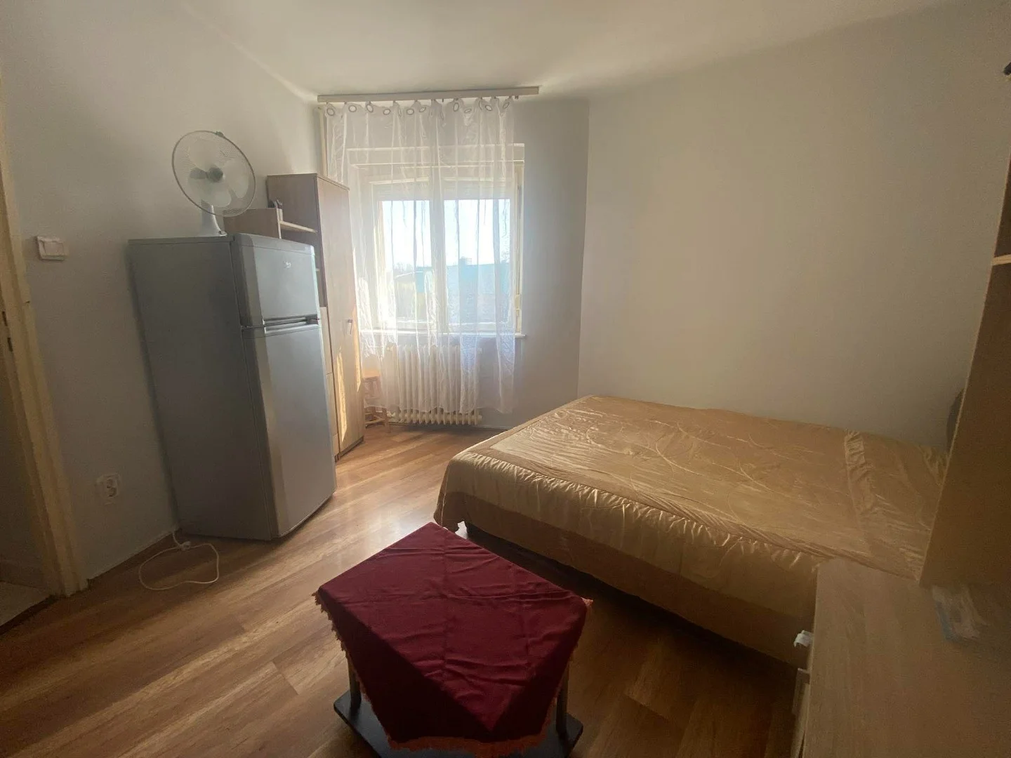 Eladó tégla lakás Dunaújvárosban - Kép 5