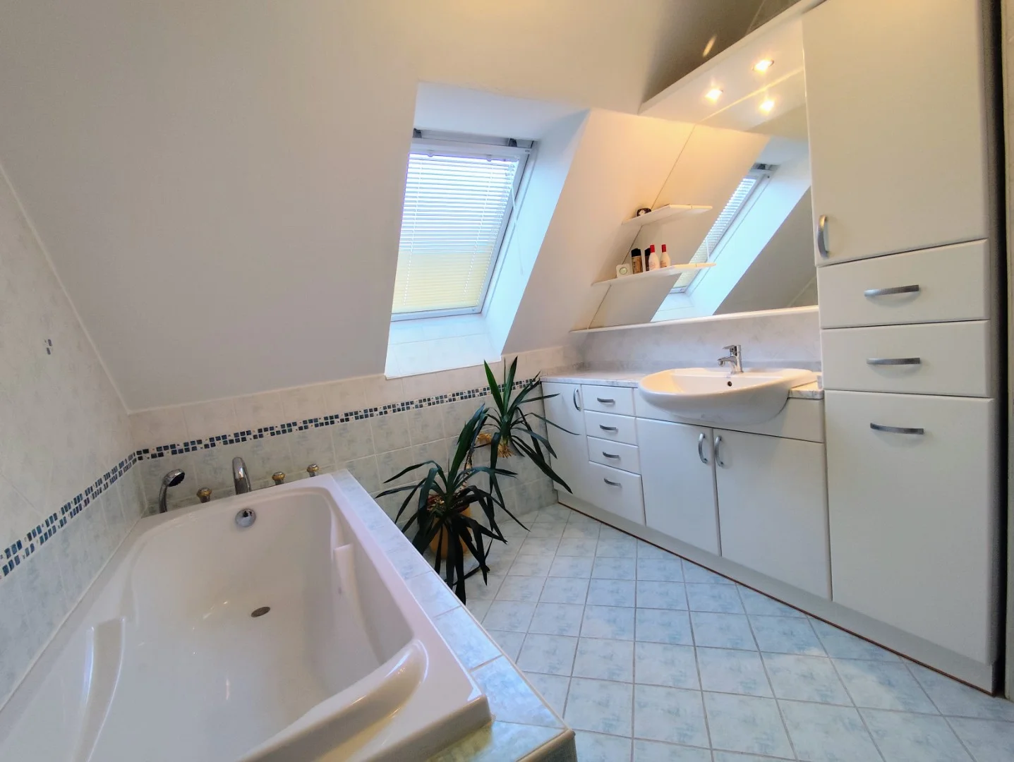 Eladó családi ház Sopron Ágfalvi-úti lakóparkban Heimler Károly - Kép 12