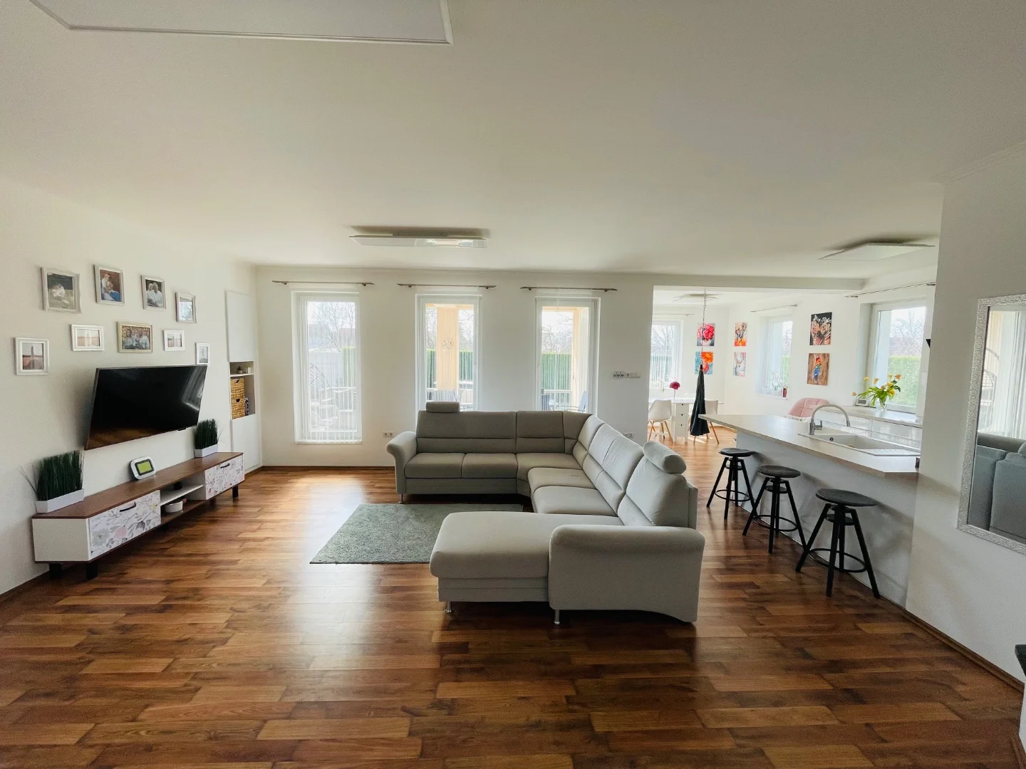 Eladó családi ház Pécsen - Kép 6