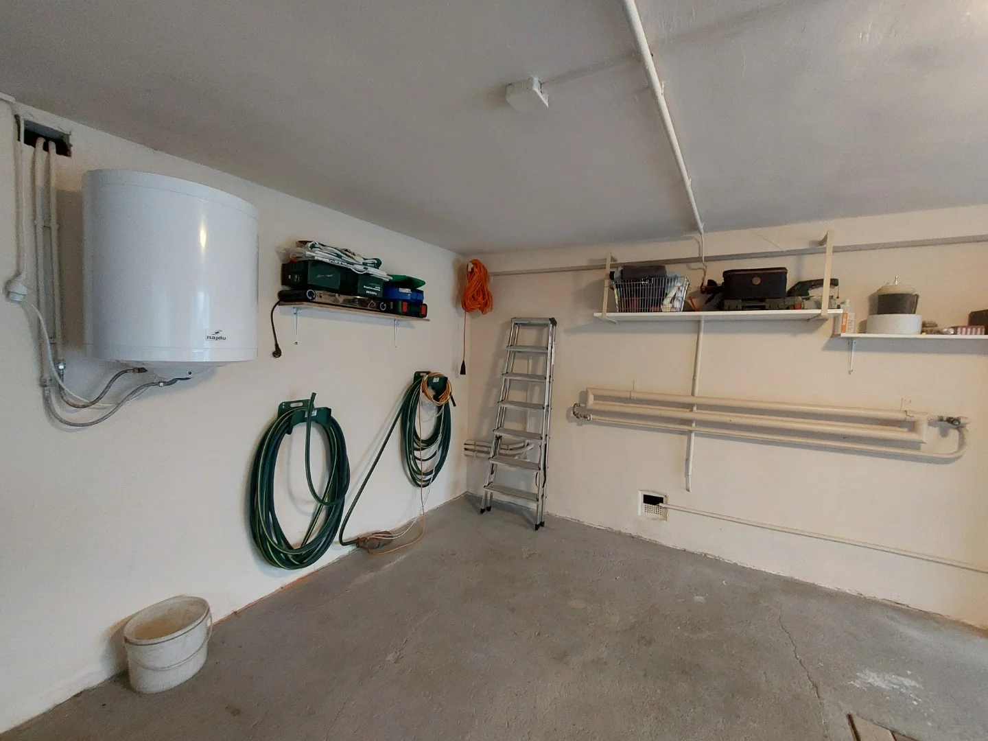 Eladó családi ház Pécsen - Kép 17