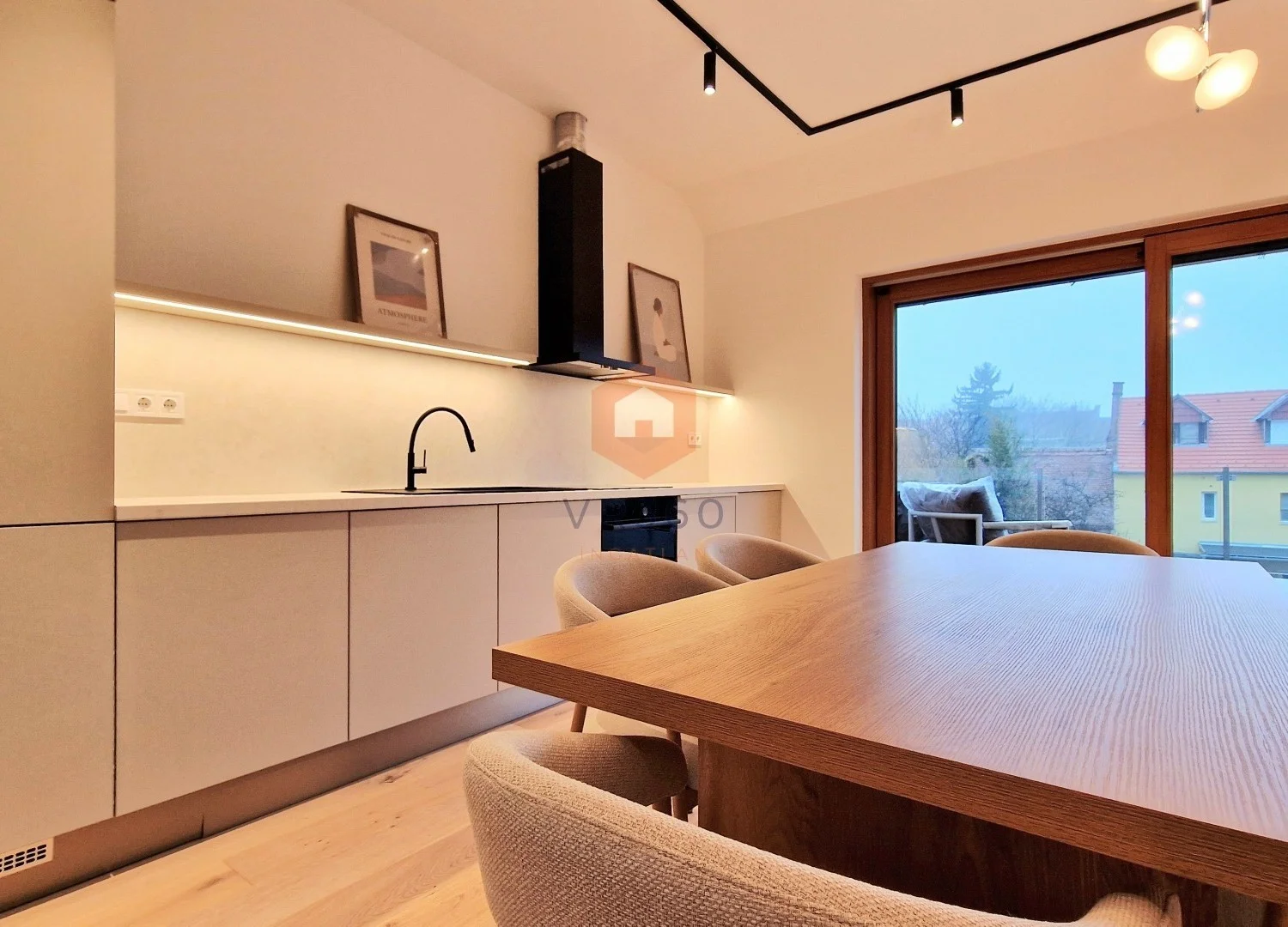 Eladó tégla lakás Pécsen - Kép 2