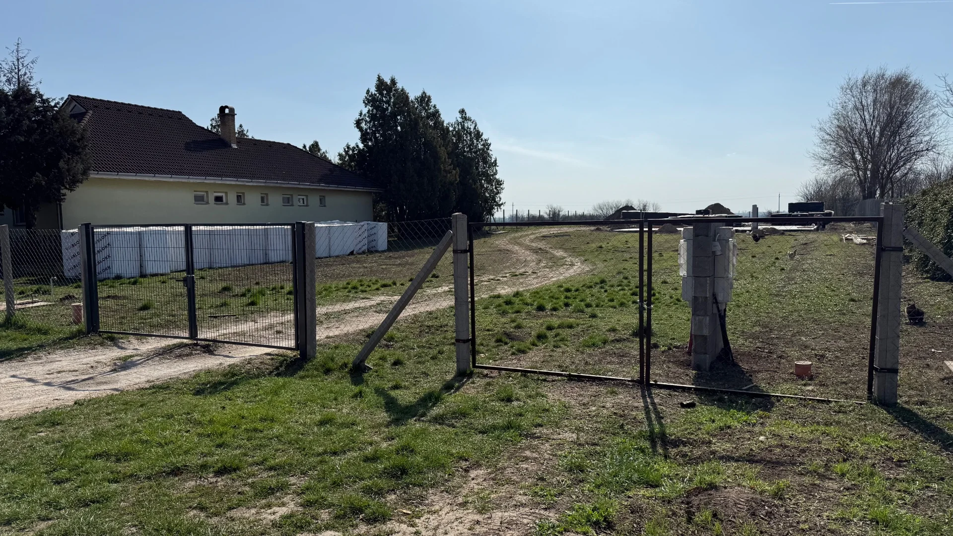 Eladó építési telek Besnyőn