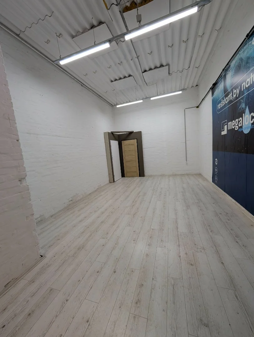 Eladó iroda iroda / üzlet / kereskedelmi / szolgáltató Pécsen - Kép 5