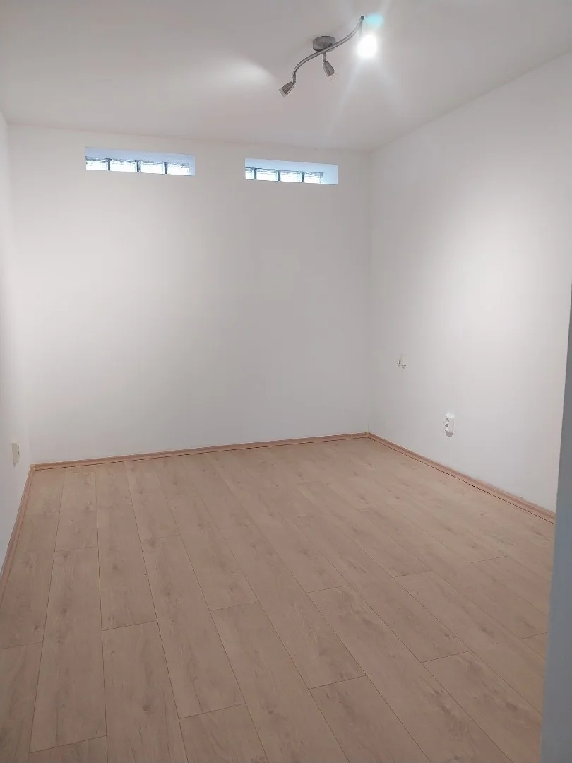 Kiadó tégla lakás Debrecenben - Kép 6