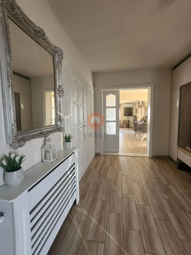 Eladó családi ház Pécsen - Kép 6