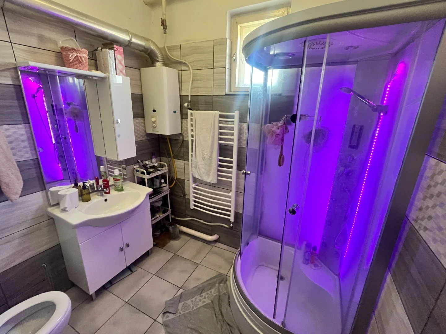 Eladó családi ház Sarkad Tavasz - Kép 8