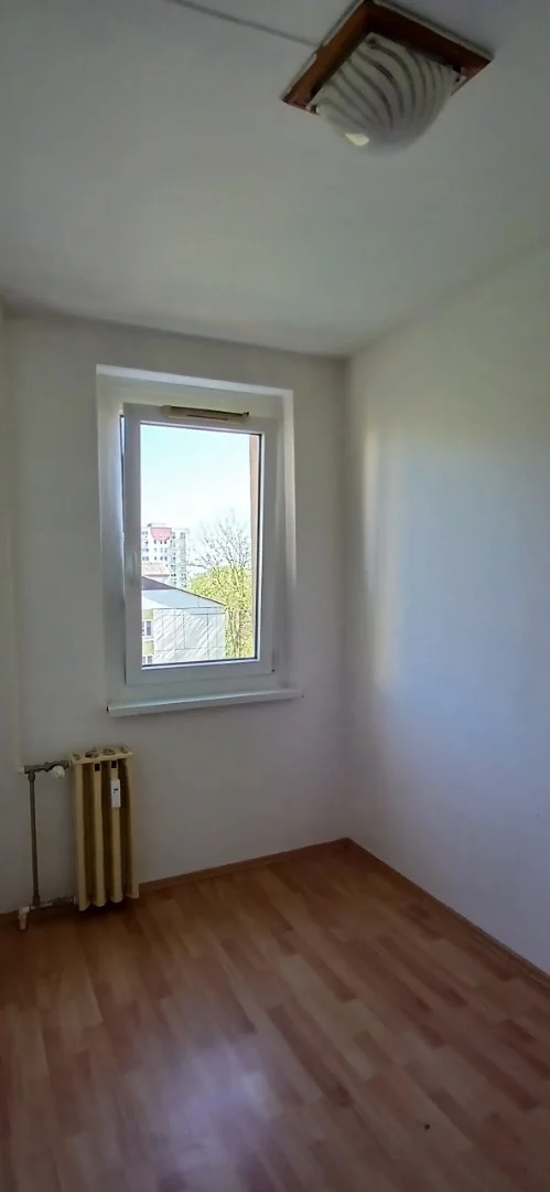 Eladó panel lakás Budapest 03. ker. Gyűrű - Kép 4