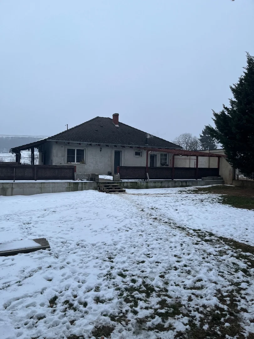 Eladó családi ház Csipkerek - Kép 11