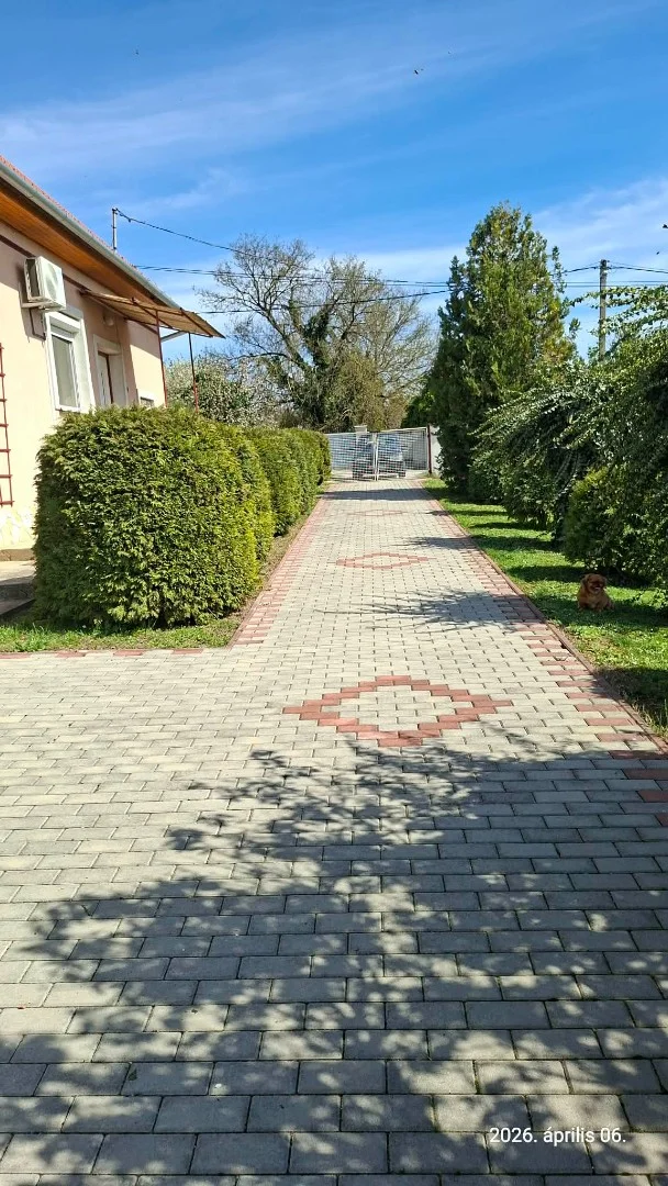 Eladó családi ház Siklós Vujicsics Tihamér utca - Kép 4