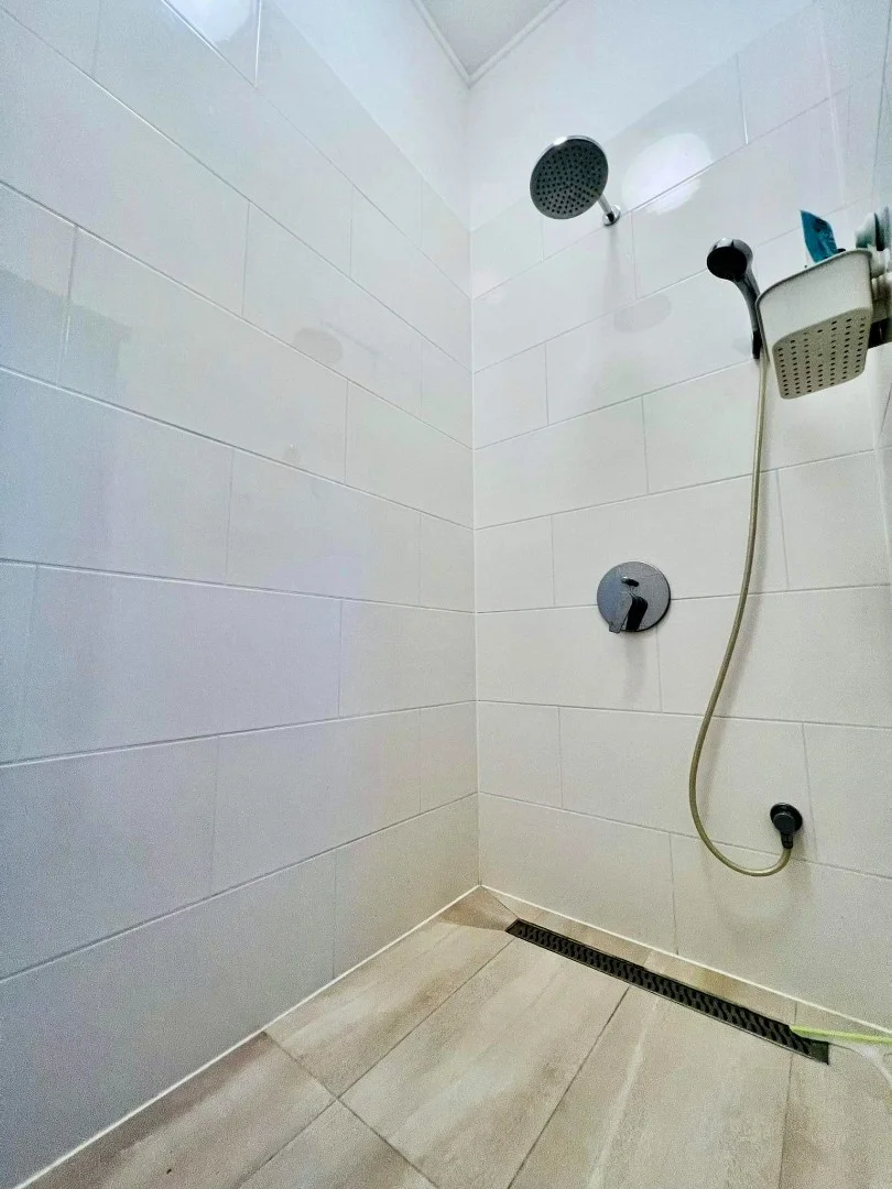 Kiadó tégla lakás Pécs Perczel Miklós utca - Kép 8