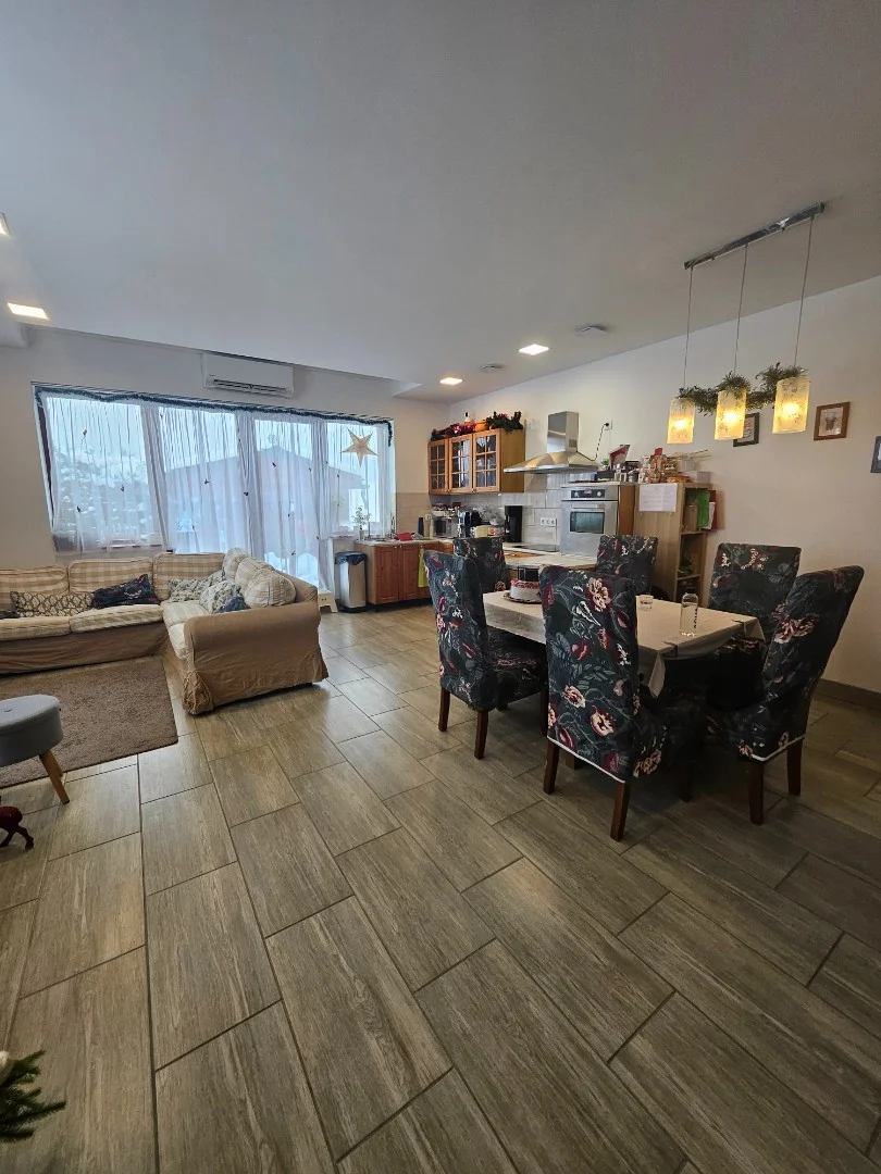 Eladó családi ház Mogyoród - Kép 7