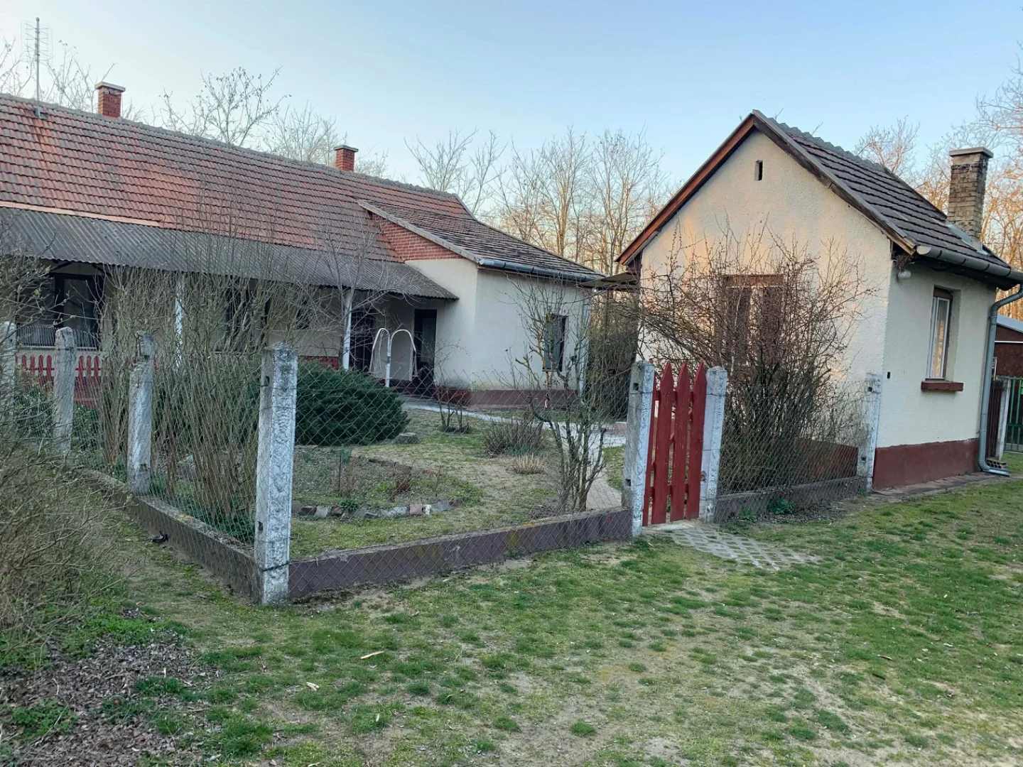 Eladó családi ház Csévharaszt Arany János útca - Kép 2