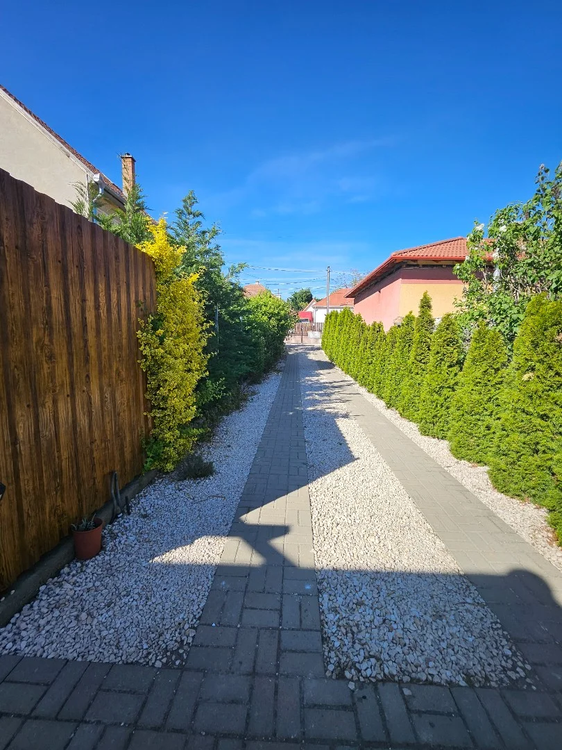 Eladó családi ház Mogyoród - Kép 4