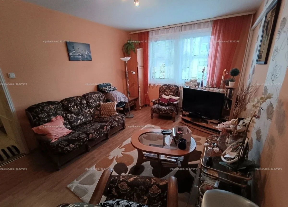 Eladó panel lakás Debrecen Sárvári Pál - Kép 2
