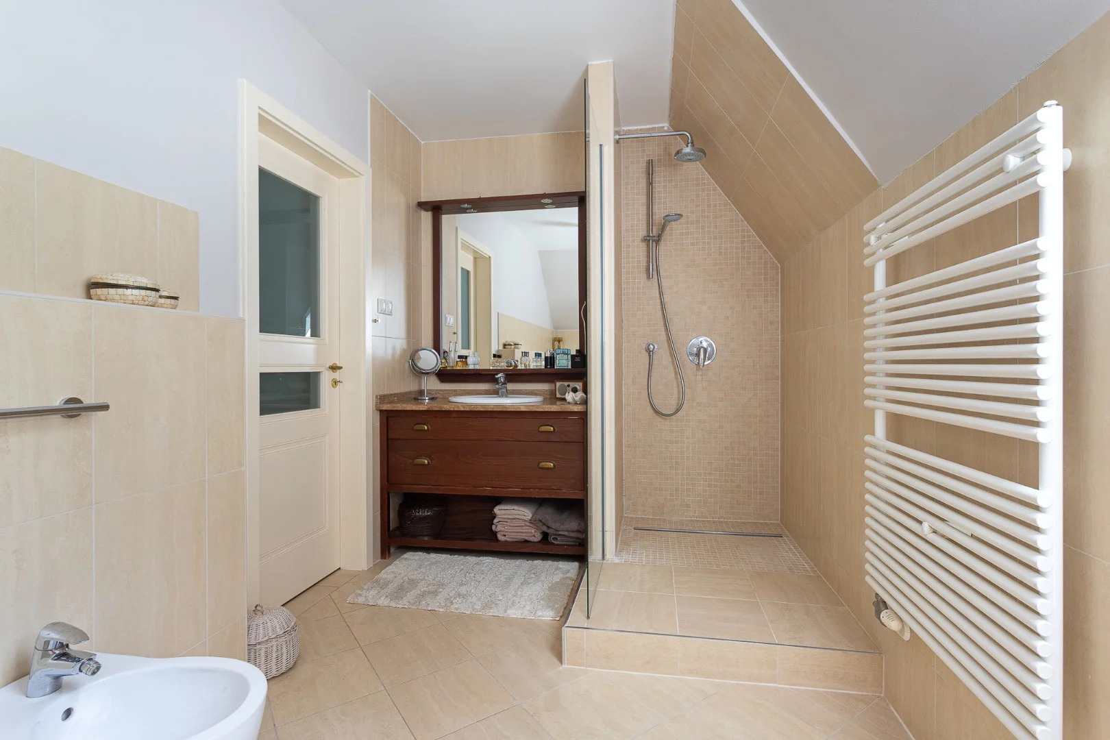 Eladó családi ház Budapest 02. ker. HZ049766 - Kép 10