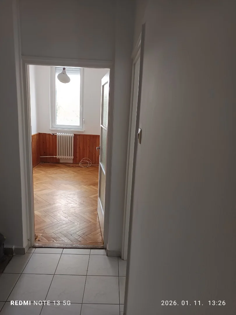 Kiadó tégla lakás Tatabánya Köztársaság - Kép 2