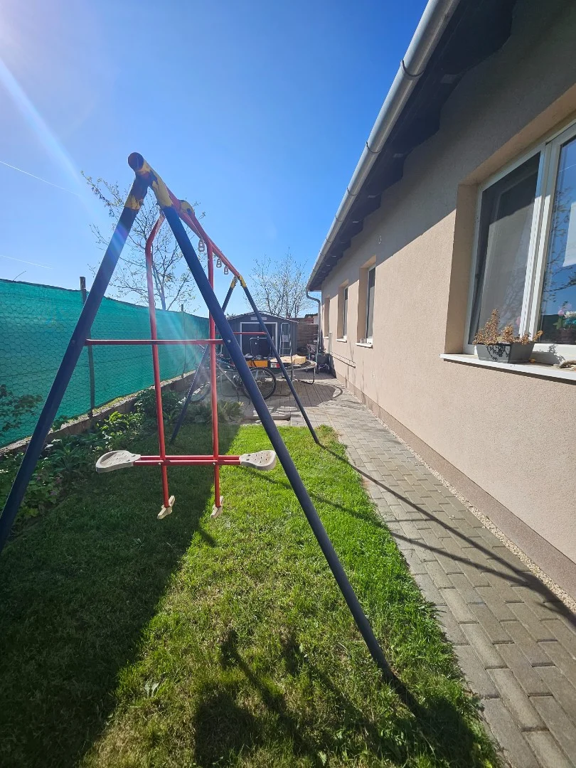 Eladó családi ház Mogyoród