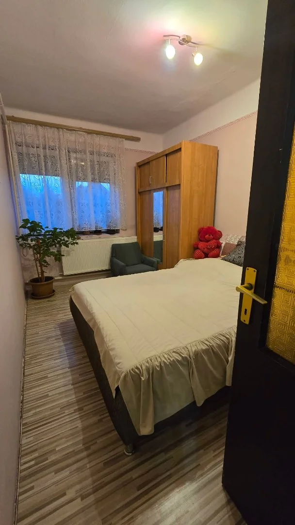 Eladó családi ház Tiszafüred Széchenyi kert - Kép 18