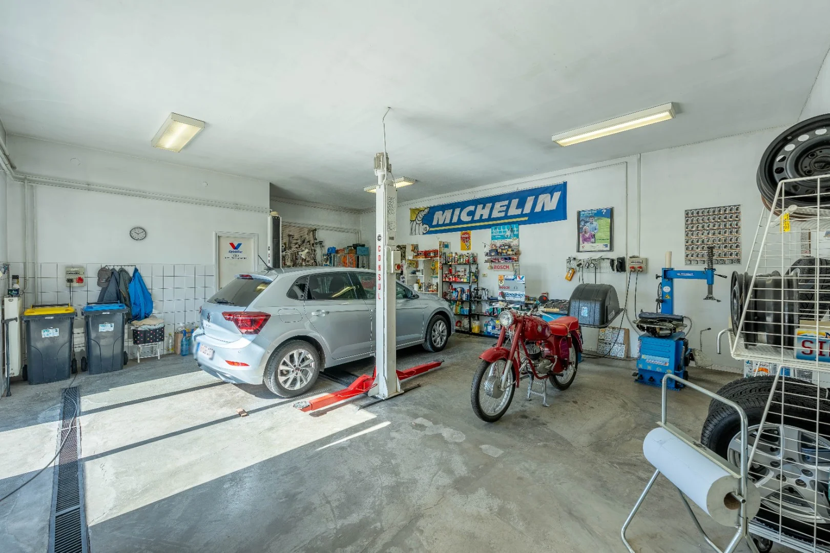 Eladó üzlet iroda / üzlet / kereskedelmi / szolgáltató Érd Alsóerdősor utca - Kép 2