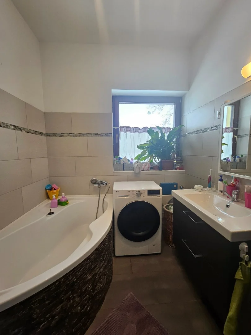 Eladó családi ház Mogyoród - Kép 5