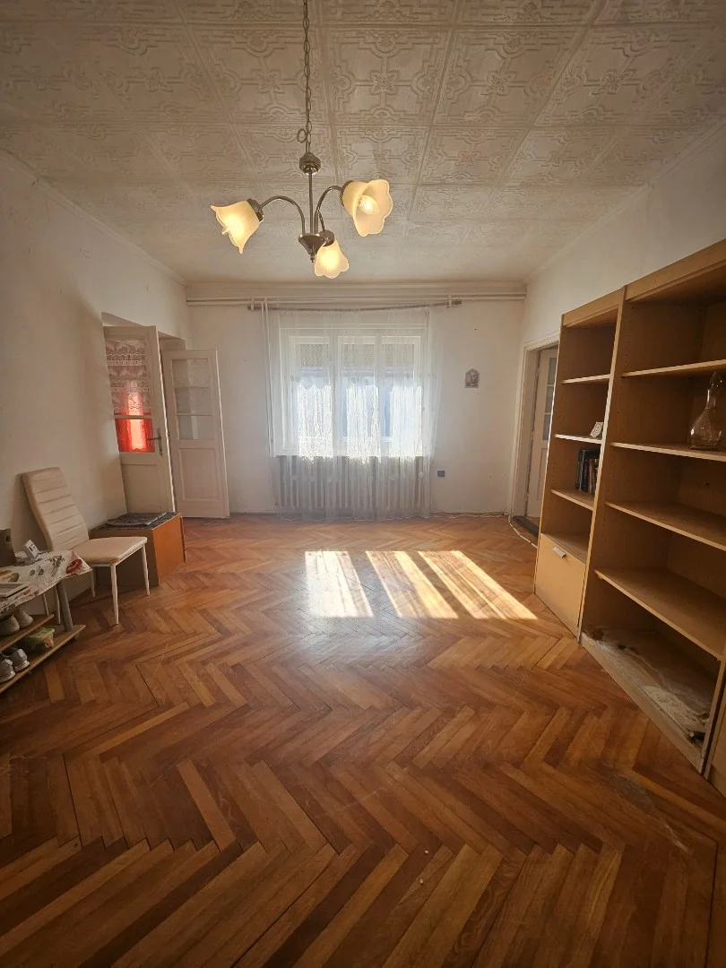 Eladó családi ház Héhalom - Kép 11